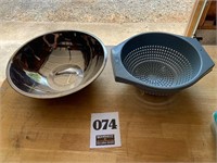 Colander and Mixing Bowl Combo