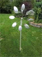 Large Spoon Spinner Lawn Ornament