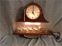 Budweiser / Clydesdales Lighted Clock