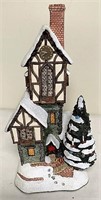 David winter Christmas time clock house with box