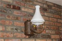 Vintage Angle Mfg. NY Wall Lamp (Oil)