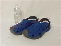 Men's Blue Crocs Shoes ~ Size M 12