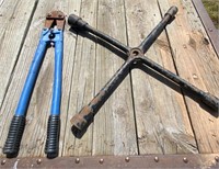 Bolt Cutters & Semi Lug Wrench