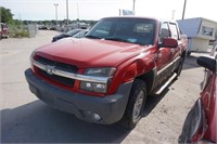 2002 Red Chevy Avalanche