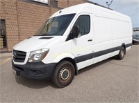 2016 Mercedes Benz Sprinter 2500 - certified