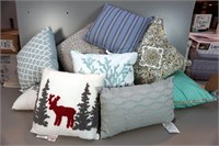 (each) Ass't Decorative Pillows