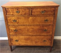 ANTIQUE CURLEY MAPLE CHEST OF DRAWERS, 5 DRAWERS