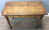 ANTIQUE SMALL PINE SIDE TABLE