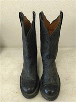 Luchese cowboy boots, six and a half b