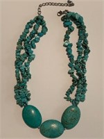 Costume Turquoise Chips Necklace
