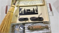COLLECTION OF COUNTRY ITEMS, TRAY, SIGNS, MISC
