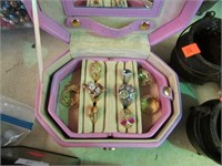 SMALL PINK TRAVEL JEWELRY BOX W/ RINGS