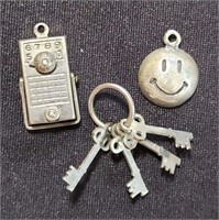Silver Charms - Smiley Face, Key Ring, Radio