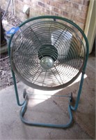 24" Round Fan on Stand 41" Tall - Works Great
