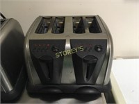 West Bend S/S 4 Slice Toaster