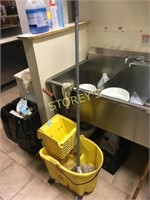 Rubbermaid Mop Bucket, Mop & Wringer