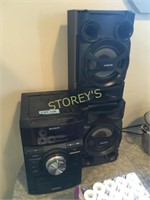 Sony Stereo w/ Speakers