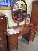 Peppler dressing table w/ round mirror