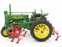Ertl John Deere The Model A Tractor with 290