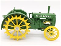 Ertl John Deere Die Cast Tractor
- 1/16 Scale
-