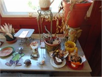 Group of misc decor: plant stands, pots, lamp,