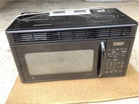 Used Microwave GE (black)
