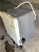 Used Dishwasher GE (off-white)