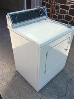 Used Dryer Maytag  (off white)