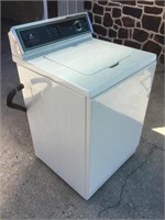 Used Washer Maytag (off white)