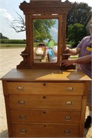 Vintage 4 Drawer Dresser with Mirror
