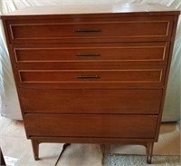 Vintage 4 Drawer Dresser