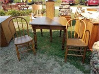 Square Table with 6 Chairs & 5 Leaves