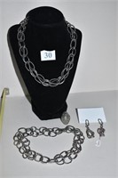 NECKLACE, CHOKER, EARRINGS & RING; RING SIZE 9;