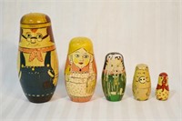Vintage Matryoshka (Nesting) Dolls Farmhouse