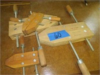 4 wooden clamps