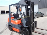 Toyota Forklift- 5000 lb lift