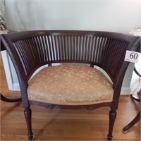 SPINDLE BACK BARREL CHAIR WITH CASTERS
