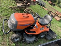 Husqvarna YTH 1542XP Lawn Mower