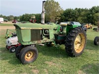 John Deere 3010 Tractor