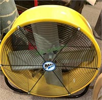 Large 25 inch diameter max air floor fan, tested