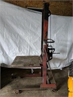 Steel heavy duty crank lift
Works 
71" Tall