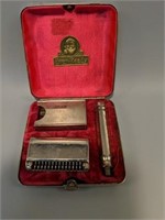 Antique ever-ready razor in case