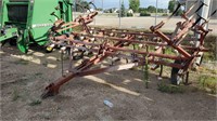 International Vibra Shank Cultivator 20-FT