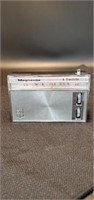 Magnavox 8 Transistor Radio