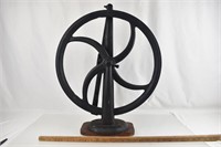 Cast Iron Spinning Wheel With Pedal