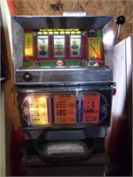 Vintage Quarter Slot Machine