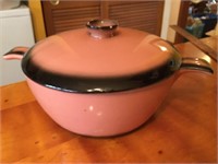 Pink Granoby oven wear 2 quart with lid
