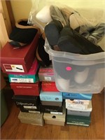 Approximately 20 pairs women’s shoes size 6 to 7