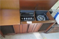 stereo w turntable, top marked