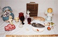 LOT - DECORATIVE ACCESSORIES - FIGURINES, ETC.